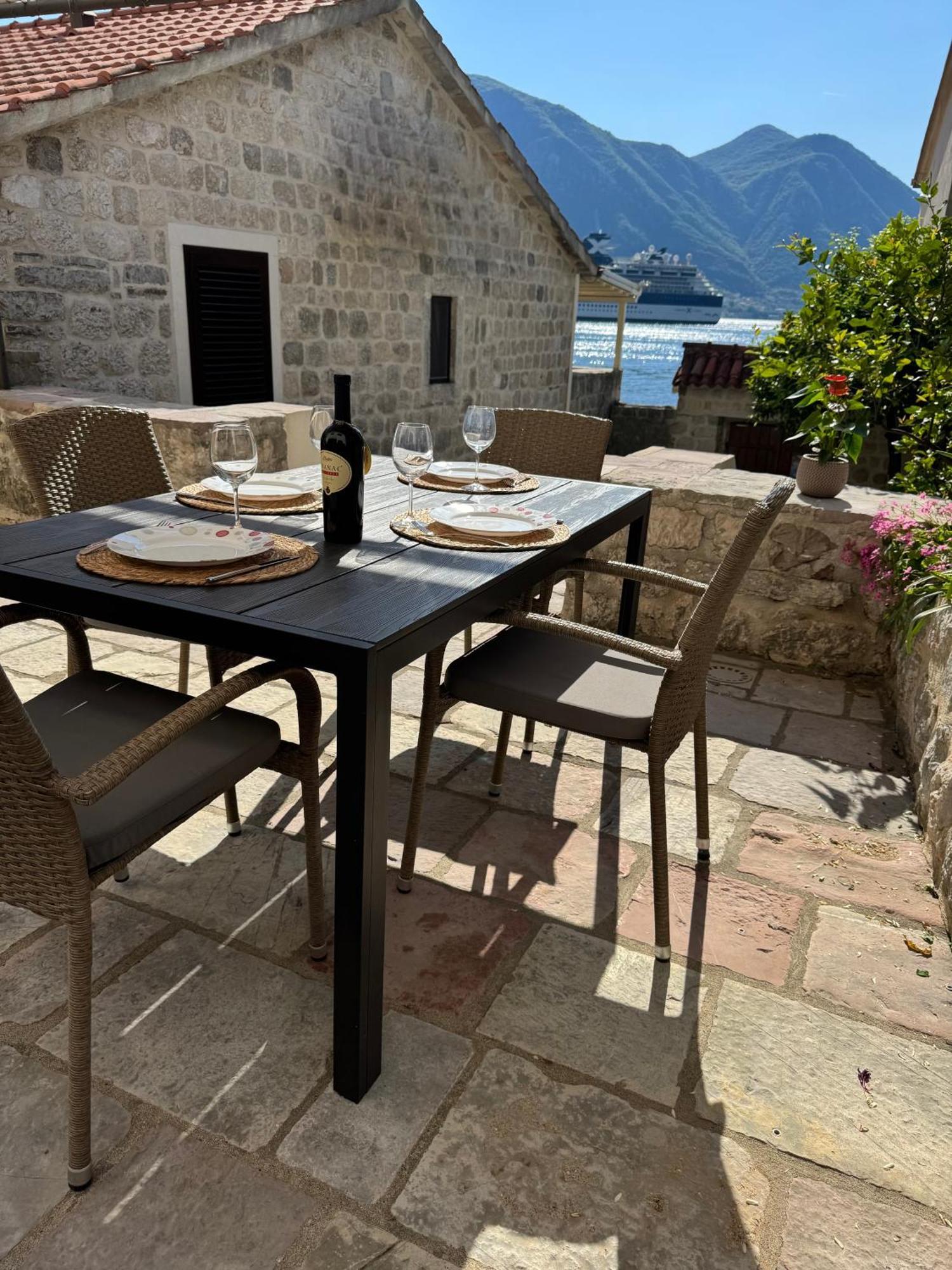 Apartments Radonicic Kotor Buitenkant foto