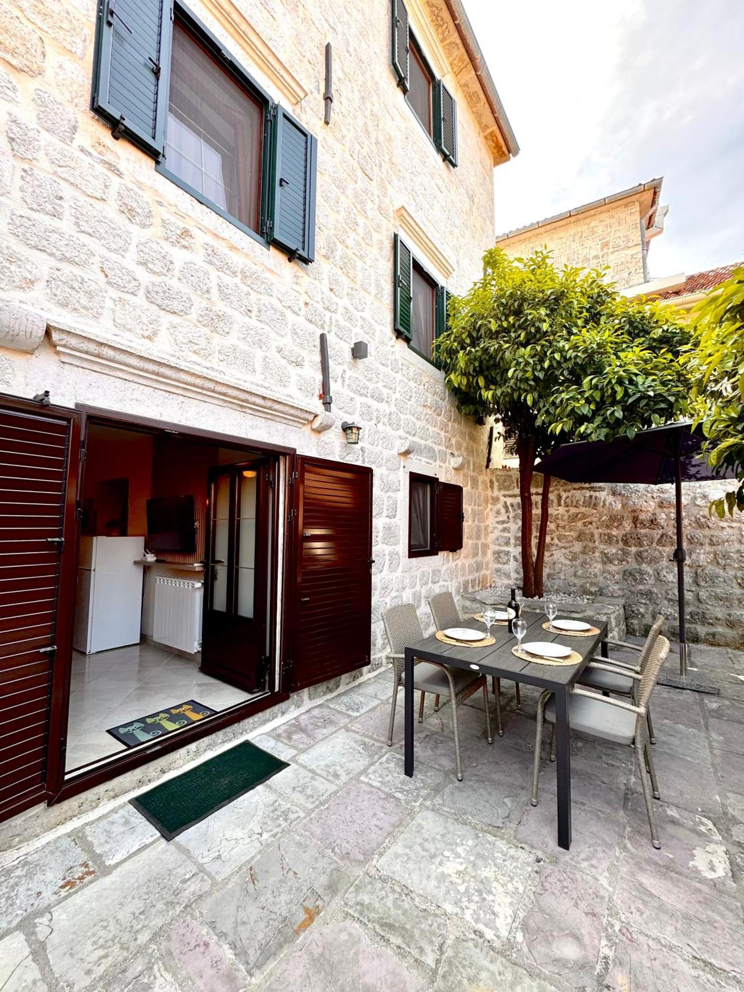 Apartments Radonicic Kotor Buitenkant foto