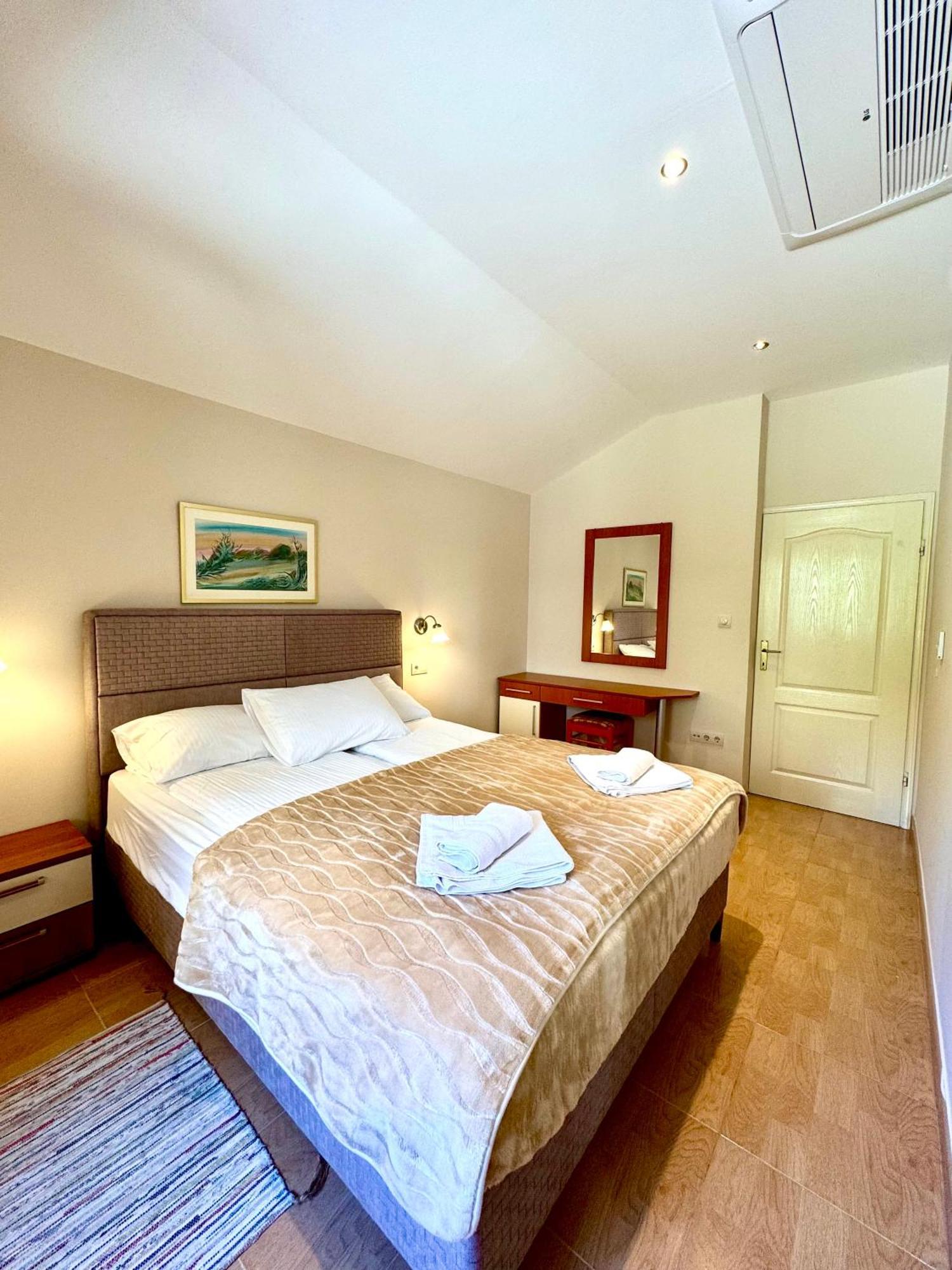 Apartments Radonicic Kotor Buitenkant foto