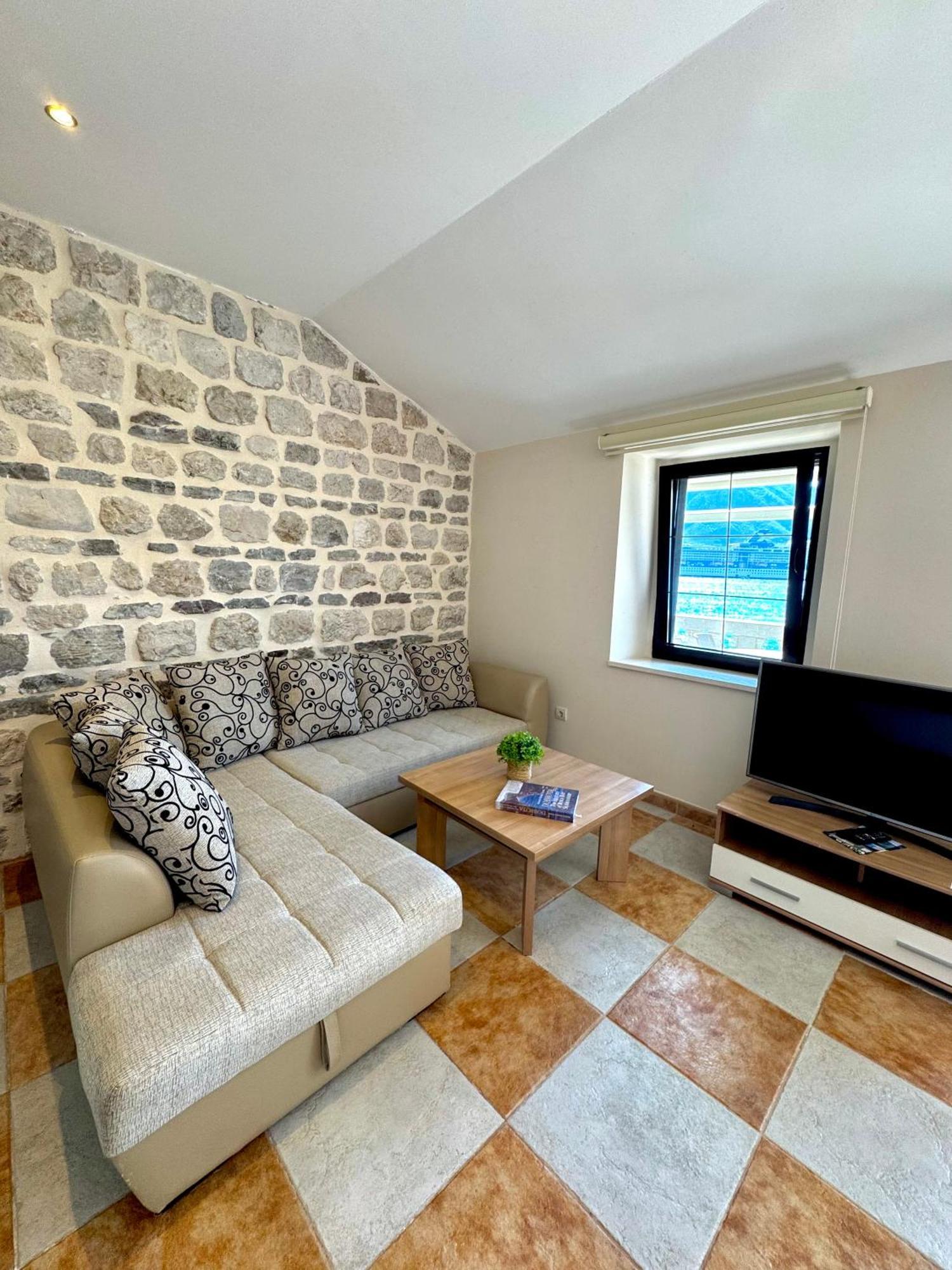 Apartments Radonicic Kotor Buitenkant foto